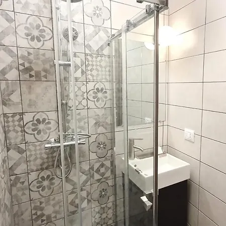 Interno1 Policlinico 3*