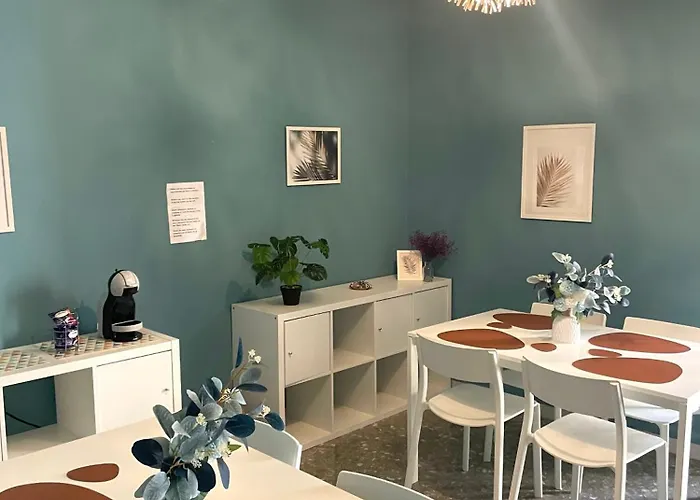 Interno1 Policlinico 3* باري