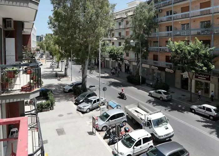 Interno1 Policlinico 3* باري